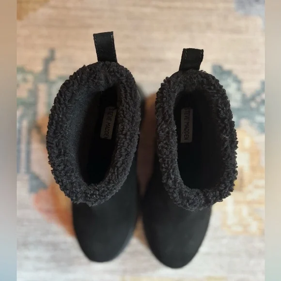 In EUC - Lined, Lug Sole Steve Madden Boots - Picture 2 of 9